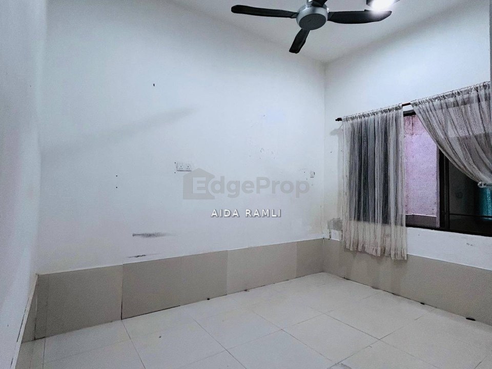 Superlink Diuble Storey Bukit Jelutong for Sale, Selangor, Shah Alam