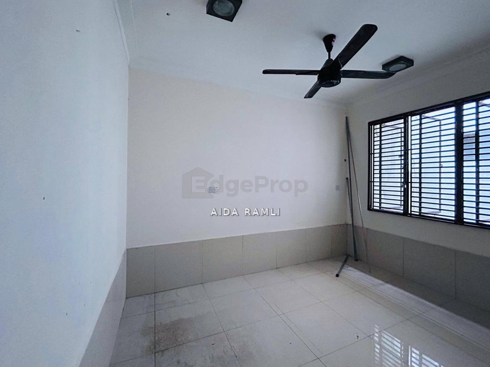 Superlink Diuble Storey Bukit Jelutong for Sale, Selangor, Shah Alam