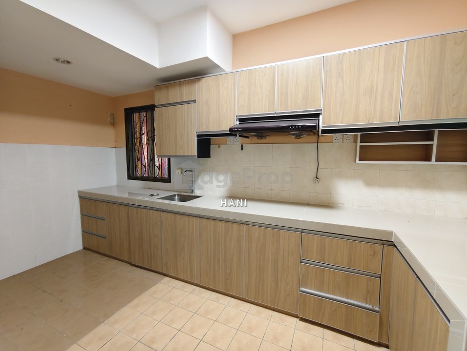 Kondominium Tiara Intan, Taman Bukit Indah