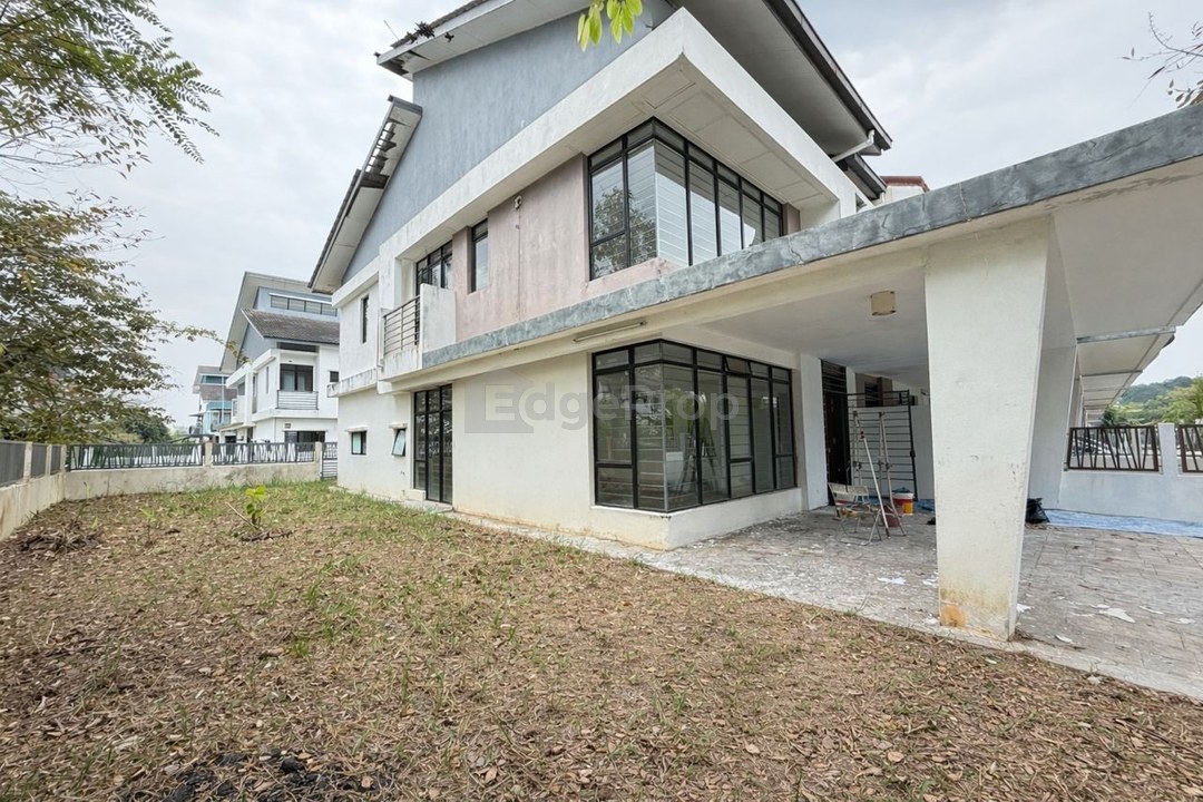 M Residence