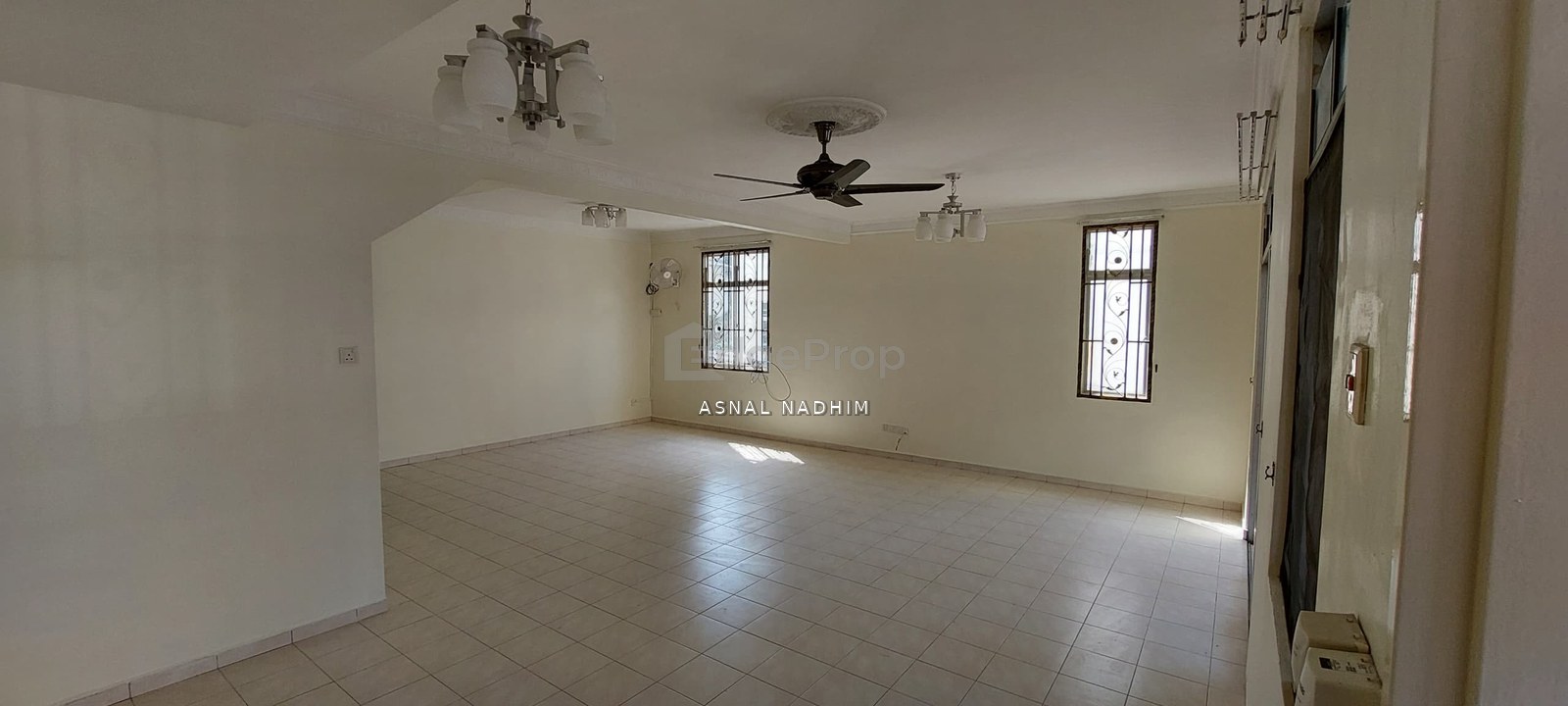 2 Storey Terrace Endlot Taman Mawar Fasa 2 Bandar Baru Salak Tinggi, Selangor, Sepang