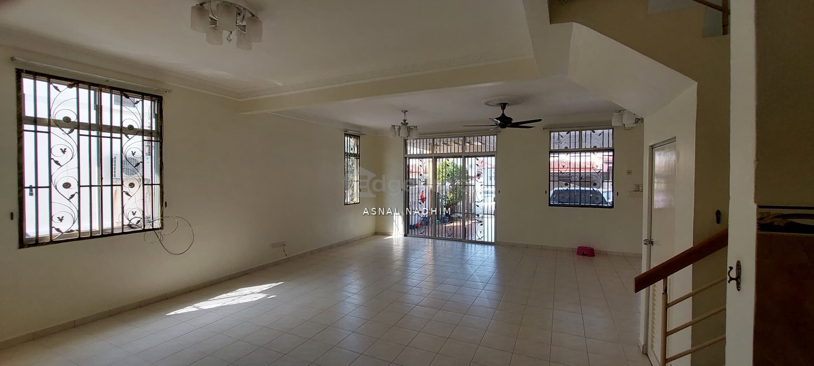 2 Storey Terrace Endlot Taman Mawar Fasa 2 Bandar Baru Salak Tinggi, Selangor, Sepang