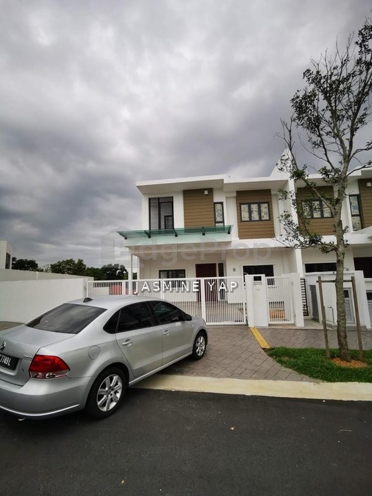 3 Storey Semi D in Kota Damansara Petaling Jaya nearby MRT Station, Selangor, Kota Damansara