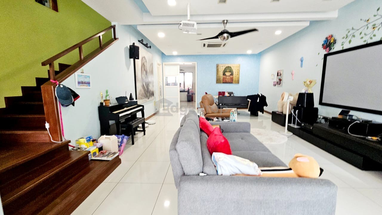Bandar Kinrara 8