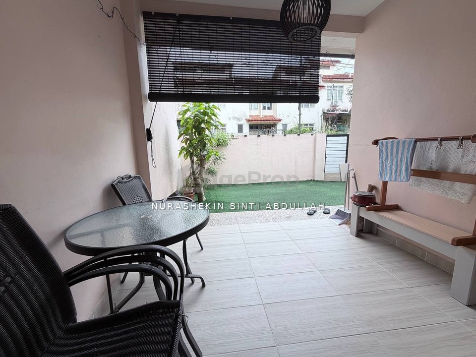 Renovated Double Storey Terrace Bandar Tasik Kesuma Seksyen 6 Semenyih, Selangor, Semenyih