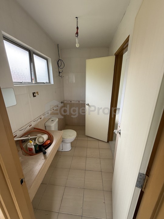 Cheras Taman Minang Ria 3-STY Semi D {35x85] Freehold, Selangor, Batu 9th Cheras