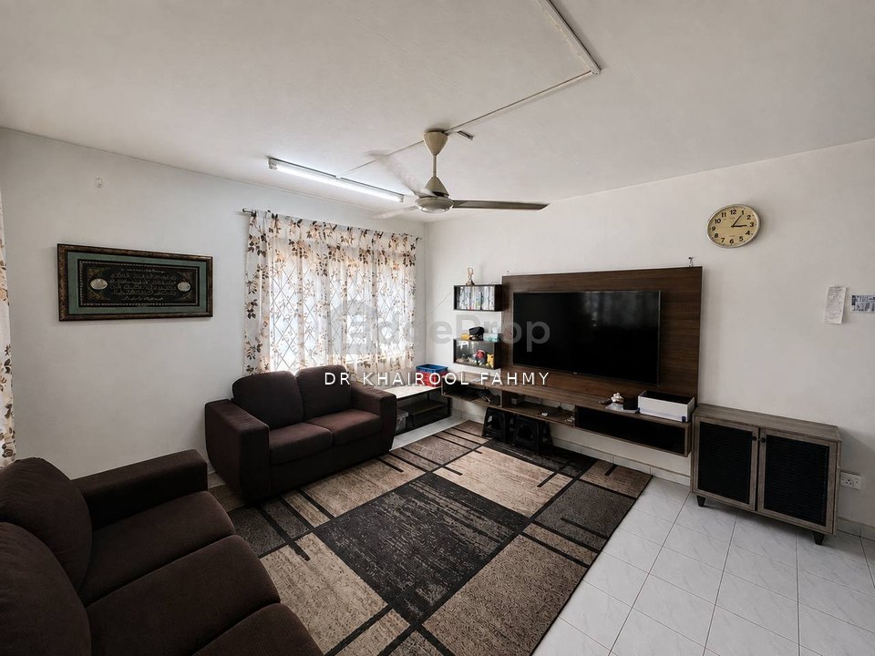 Taman Johor Jaya Double Storey Semi Detached Non Bumi Lot Full Loan, Johor, Johor Bahru