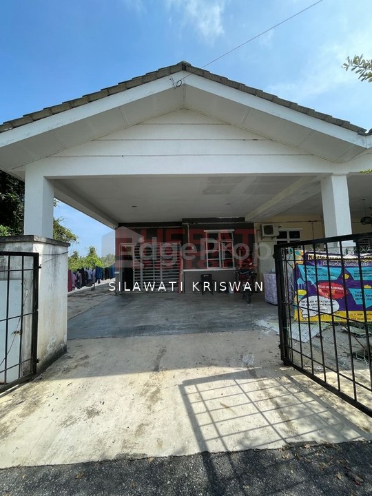 TAMAN DESA BANGAU