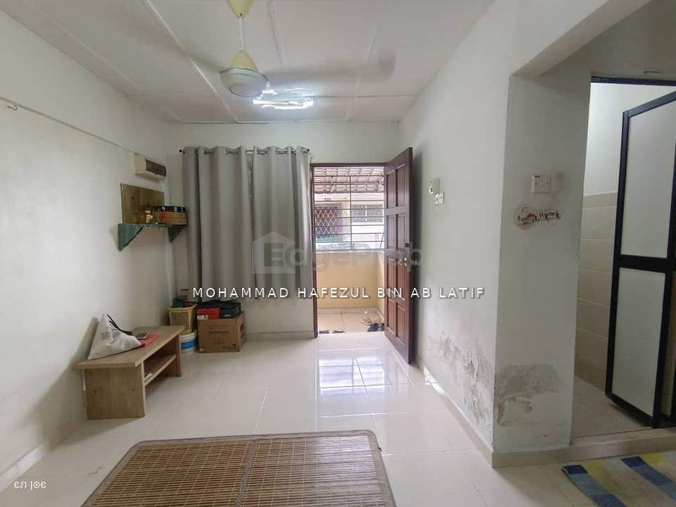 Flat Pandan Indah