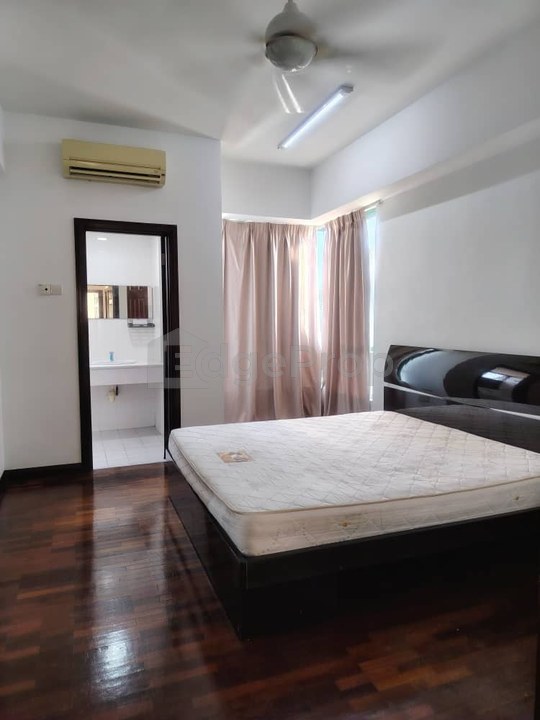 Desa ParkCity (Nadia Parkfront Condominium)