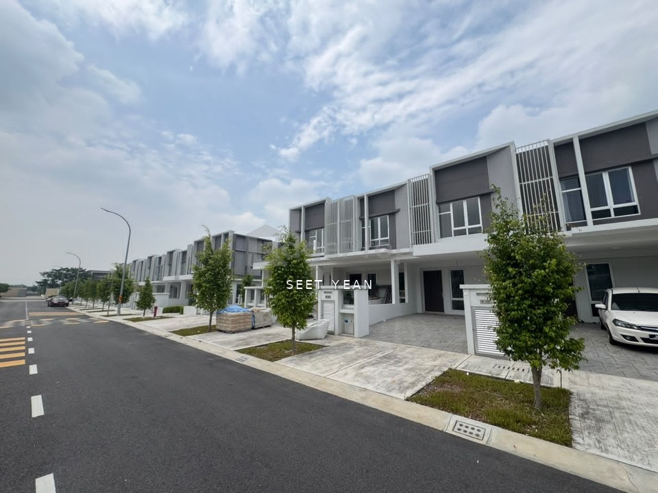 2 Storey Amaya Bandar Country Homes Rawang For Rent , Selangor, Rawang