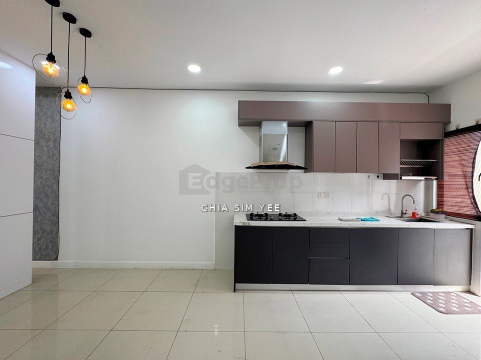 Banting Bandar Mahkota Double Storey Terrace , Selangor, Banting