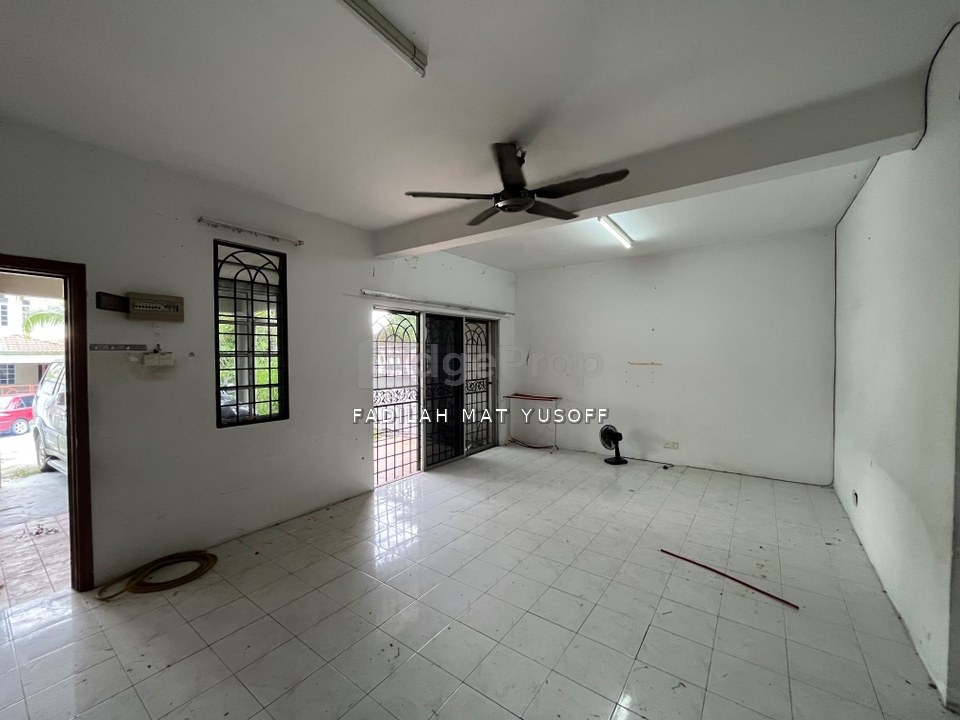 Taman Mawar, Bandar Baru Salak Tinggi