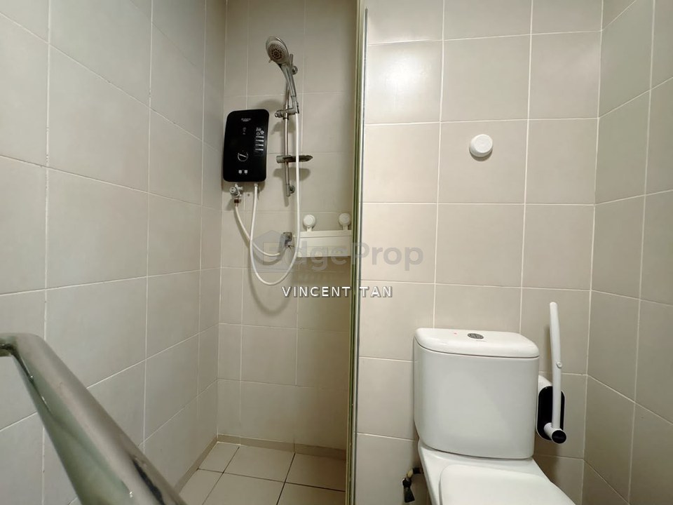 Suria Jelutong L Shape Studio For Rent , Selangor, Bukit Jelutong