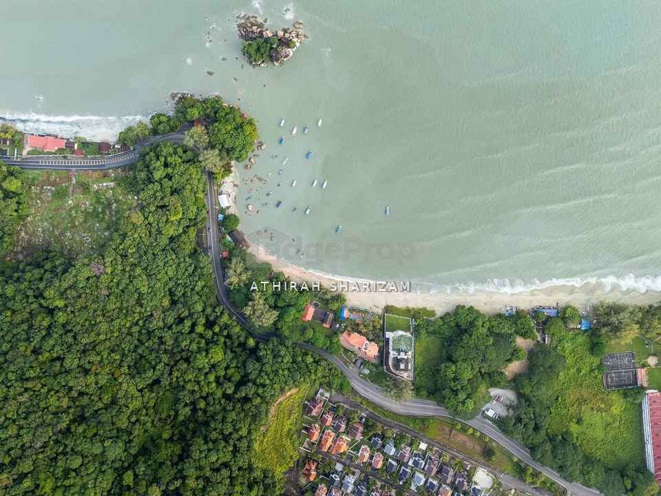 BEACH FRONT Bungalow Batu Feringgi Penang, Penang, Batu Ferringhi