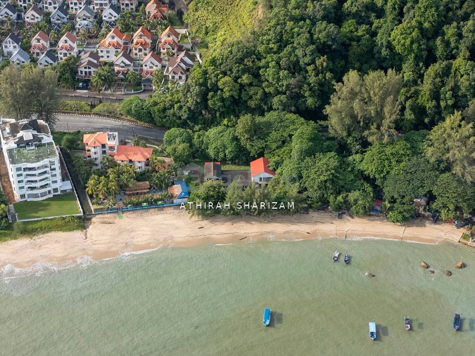 BEACH FRONT Bungalow Batu Feringgi Penang, Penang, Batu Ferringhi