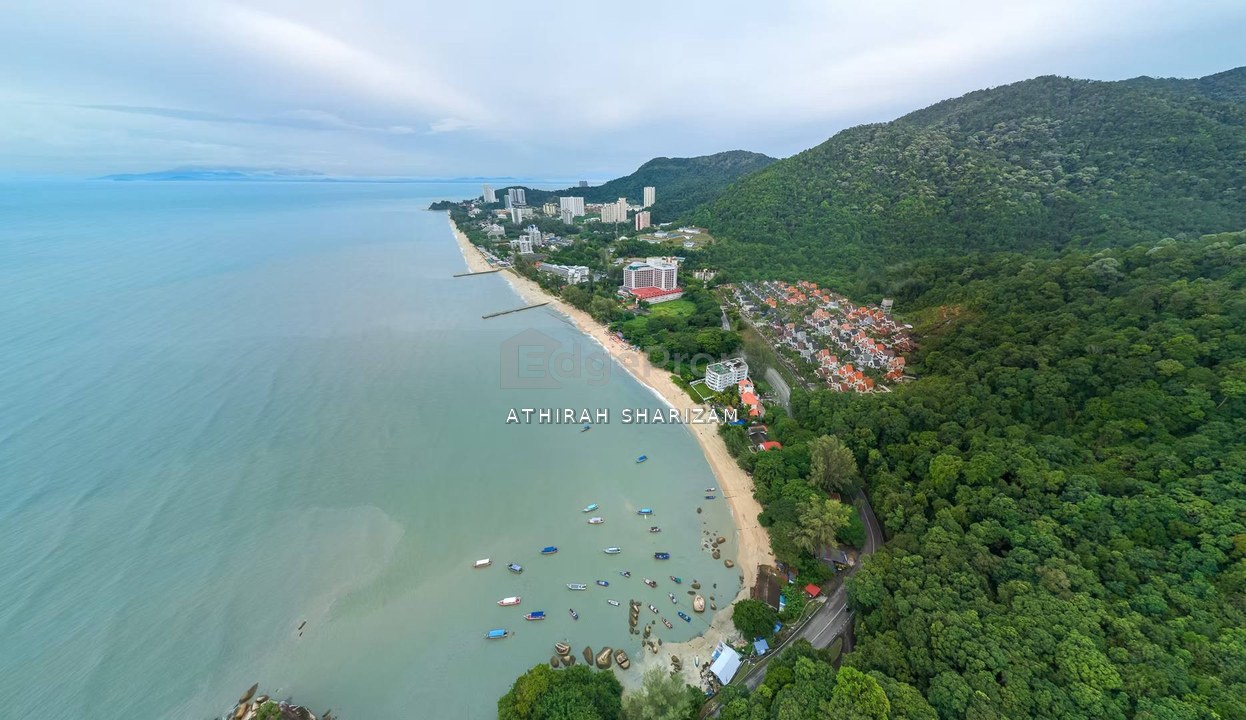 BEACH FRONT Bungalow Batu Feringgi Penang, Penang, Batu Ferringhi