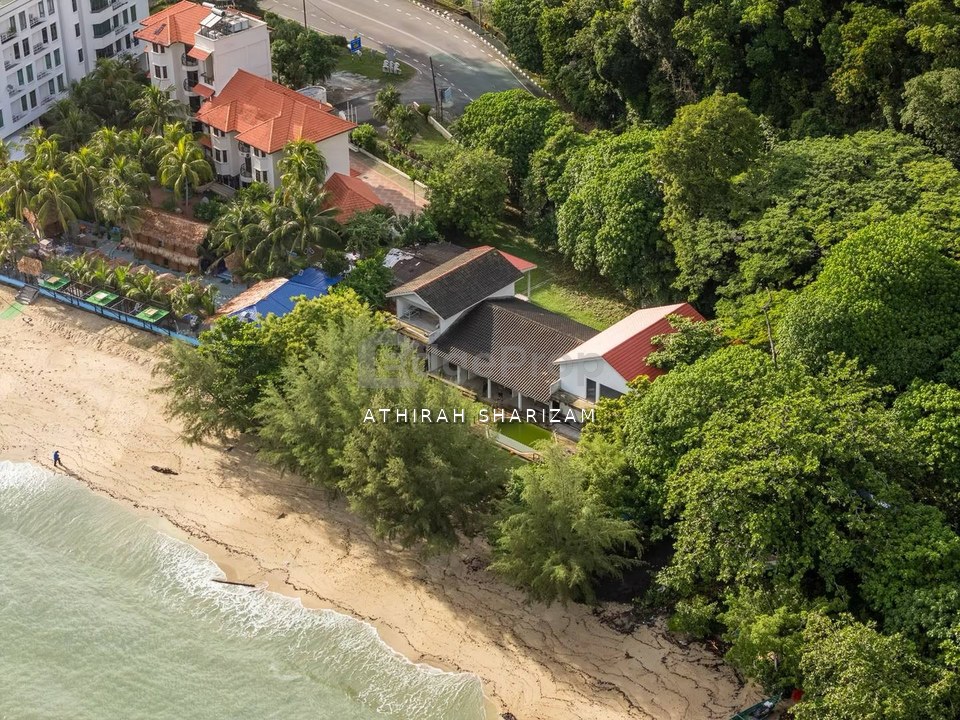 BEACH FRONT Bungalow Batu Feringgi Penang, Penang, Batu Ferringhi