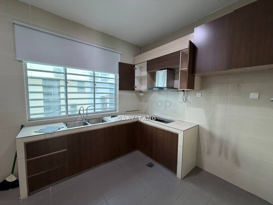 lahat baru, double storey terrace house, good condition, Perak, Lahat