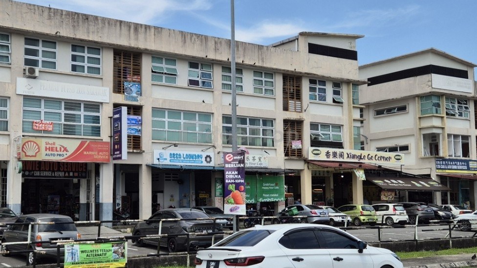 UNI CAPITAL