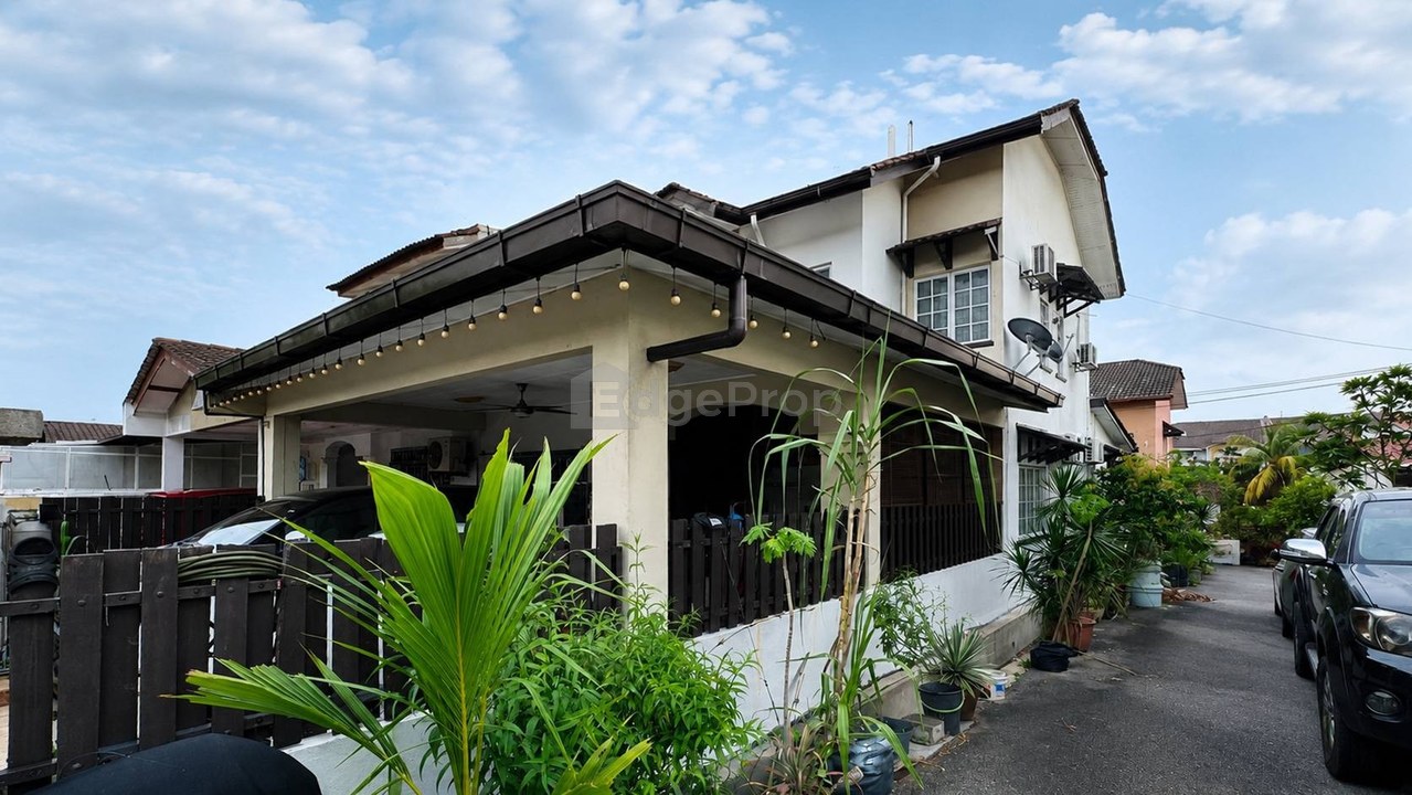 EXTENDED-DOUBLE STOREY JALAN CECAWI SEKSYEN 6, Selangor, Kota Damansara