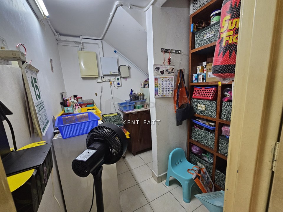 Taman Megah Kepong 2.5 Storey Terrace House, Kuala Lumpur, Kepong