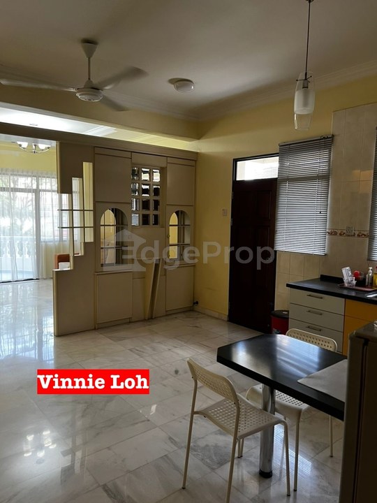 Why pay premium high-rise prices when you can own a spacious, low-density Freehold unit right beside Gurney Paragon for under RM700k?, Penang, Persiaran Gurney