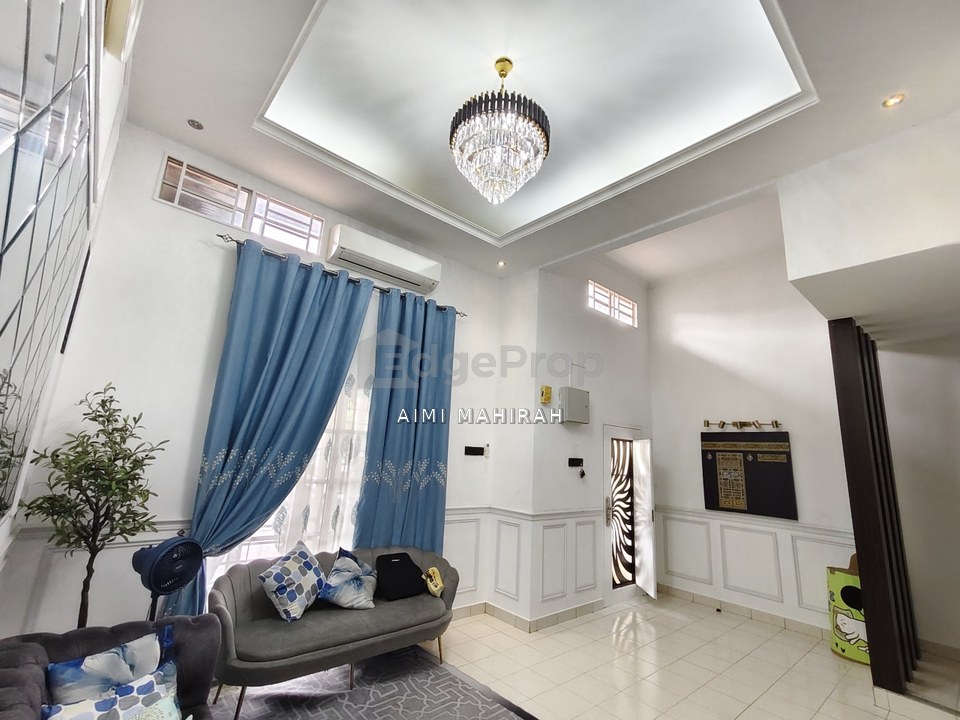 Jalan Puncak Saujana Kajang Rumah Teres 2.5 Tingkat Untuk Dijual, Selangor, Kajang