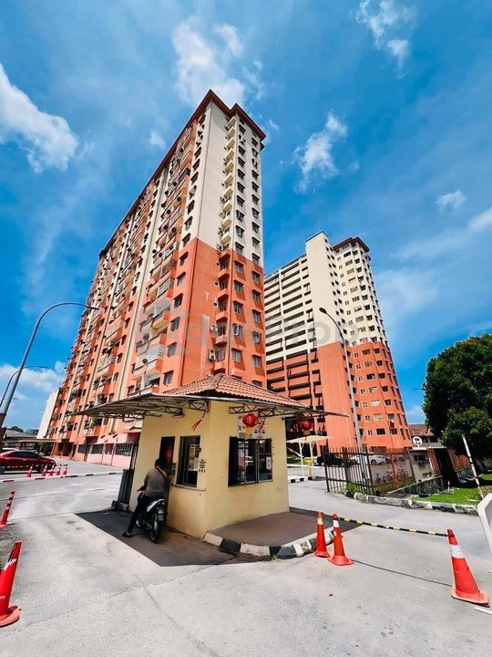 Sri Dahlia Apartment