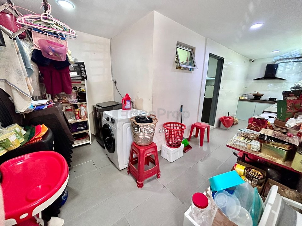 Skudai Impian Emas Renovated Double Storey Superlink for Sale 24*80 , Johor, Skudai