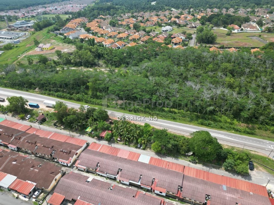 Facing Road, Beside Commercial Shoplot , Petrol Station , Agricultural Land With Residential Zoning For Sale, Kedah, Sungai Petani