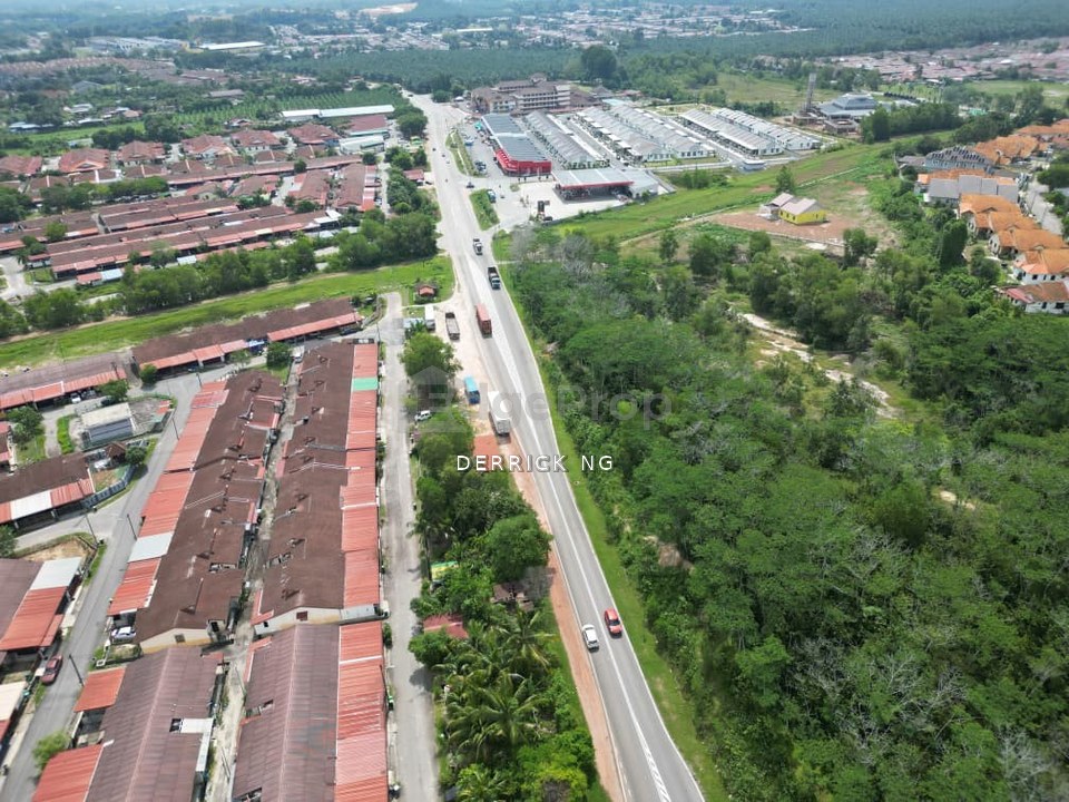 Facing Road, Beside Commercial Shoplot , Petrol Station , Agricultural Land With Residential Zoning For Sale, Kedah, Sungai Petani
