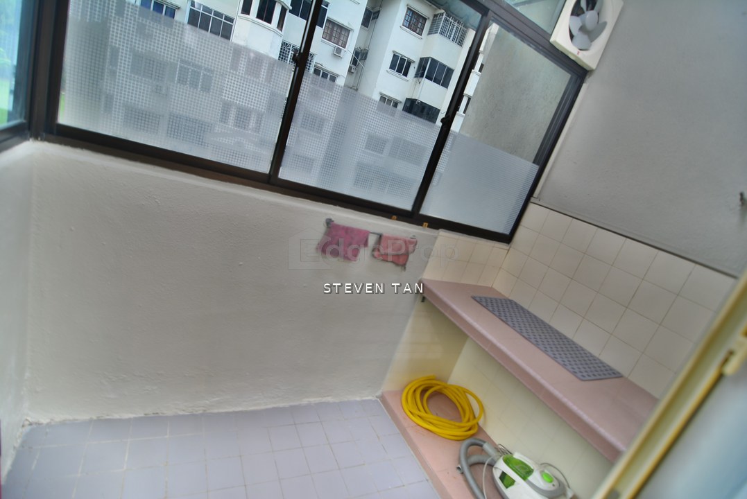 Sri Tanjung Puchong Middle Floor Renovate Apartment for Sale 328K Nego, Selangor, Puchong