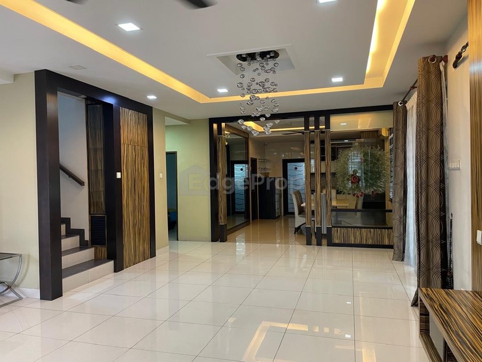 Bungalow , 2 storey fully renvovated , below market price, aman perdana ,klang, Selangor, Klang