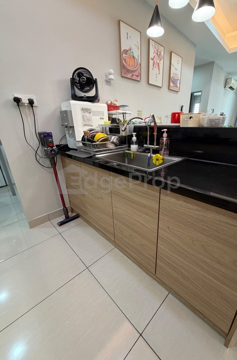 Affordable Modern Living: Maisson Ara Damansara 893 SQFT Unit for Sale, Selangor, Ara Damansara