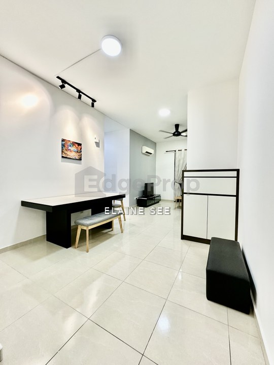 Sky Breeze @ Bukit Indah/ Service Apartments/ Freehold/ Very convenient Bukit Indah Location/ Close to Aeon Bukit Indah / Surrounded by Restaurants /, Johor, Johor Bahru