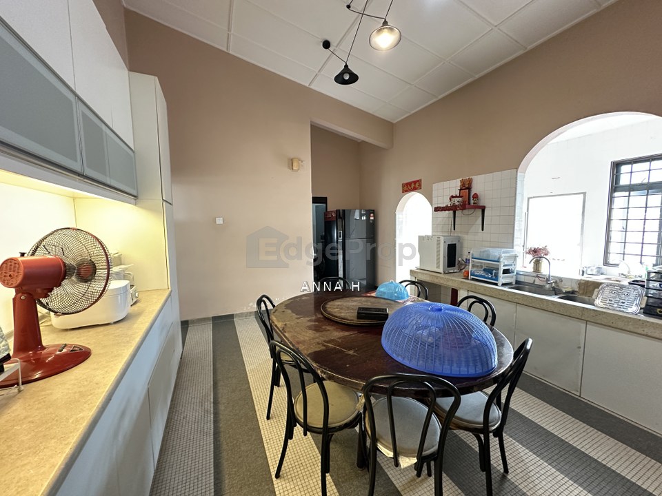 Cheap 2 Sty Bungalow @ Ukay Heights, Ampang, Selangor, Ampang