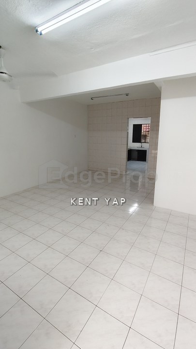 Low Cost House / Desa Cemerlang / For Rent, Johor, Ulu Tiram