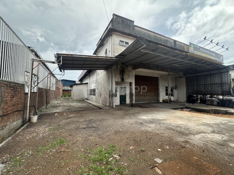 Falim Factory 9000 sqft