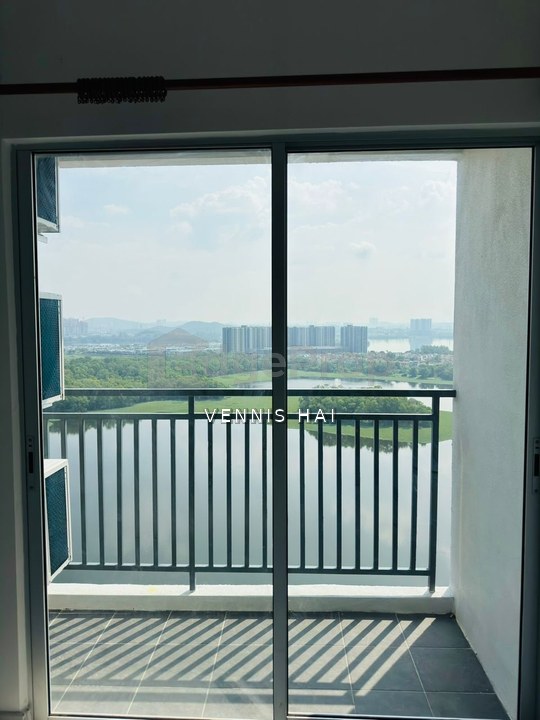 Puchong Idaman Bsp for rent with fridge , aircon x 3 rm1100, Selangor, Bandar Saujana Putra