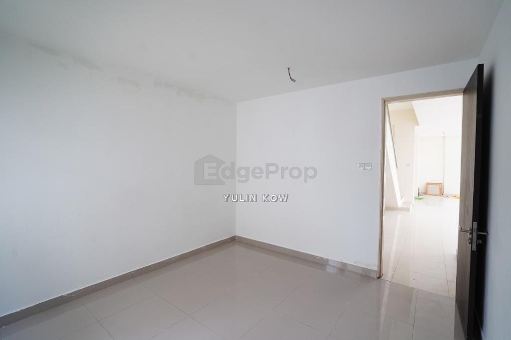3 Storey Gate & Guarded Bungalow at Milano, Bukit Kemuning, Selangor, Kota Kemuning