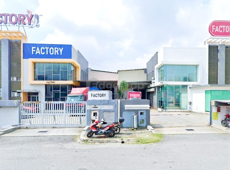 Kajang Bukit Angkat Industrial Park 1.5 Storey Semi D 63x200