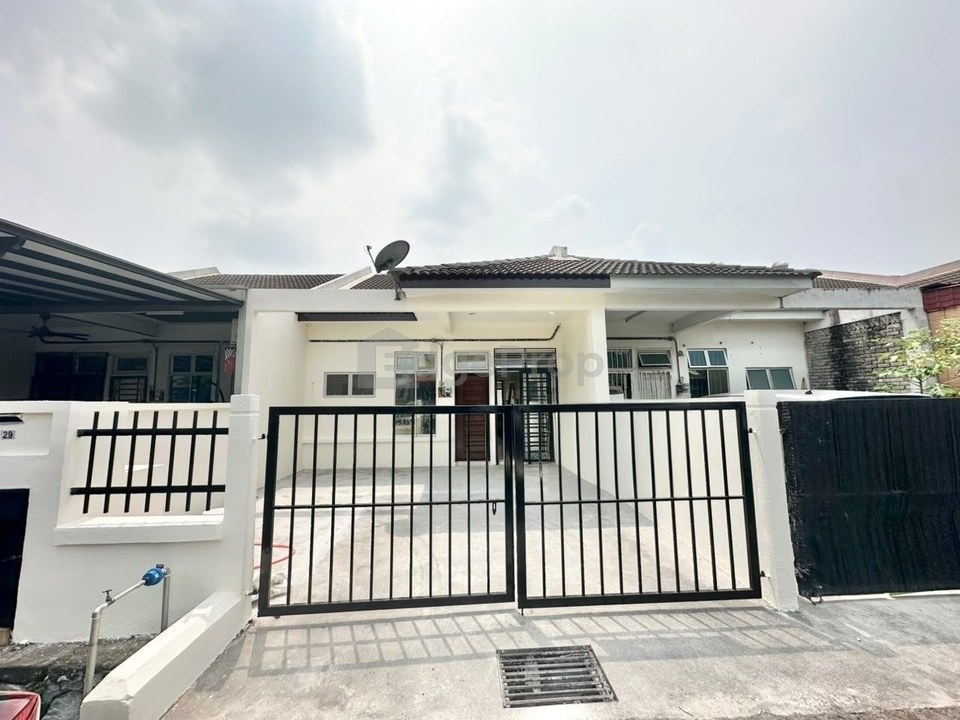 Jalan SP 8 @ Bandar Saujana Putra