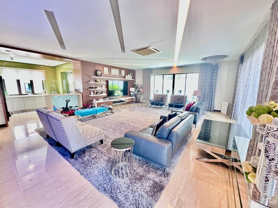 Large n Luxury 3 Storey Bungalow With Swimming Pool, Amberhill Taman Melawati, Selangor, Taman Melawati