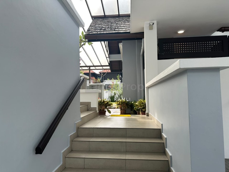 Corner Lot 3 Storey Bungalow Primo Bukit Jelutong, Selangor, Shah Alam