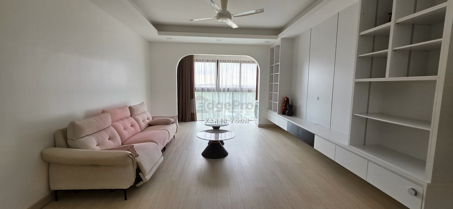 Isola Fully furnished serviced residence for sale, Selangor, Subang Jaya