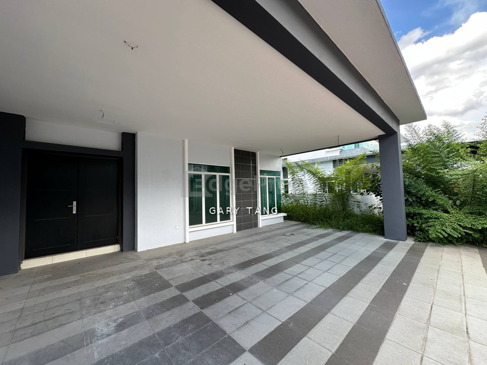 tasek nova, ipoh, semid, new and unoccupied, near to bercham and town area, Perak, Ipoh