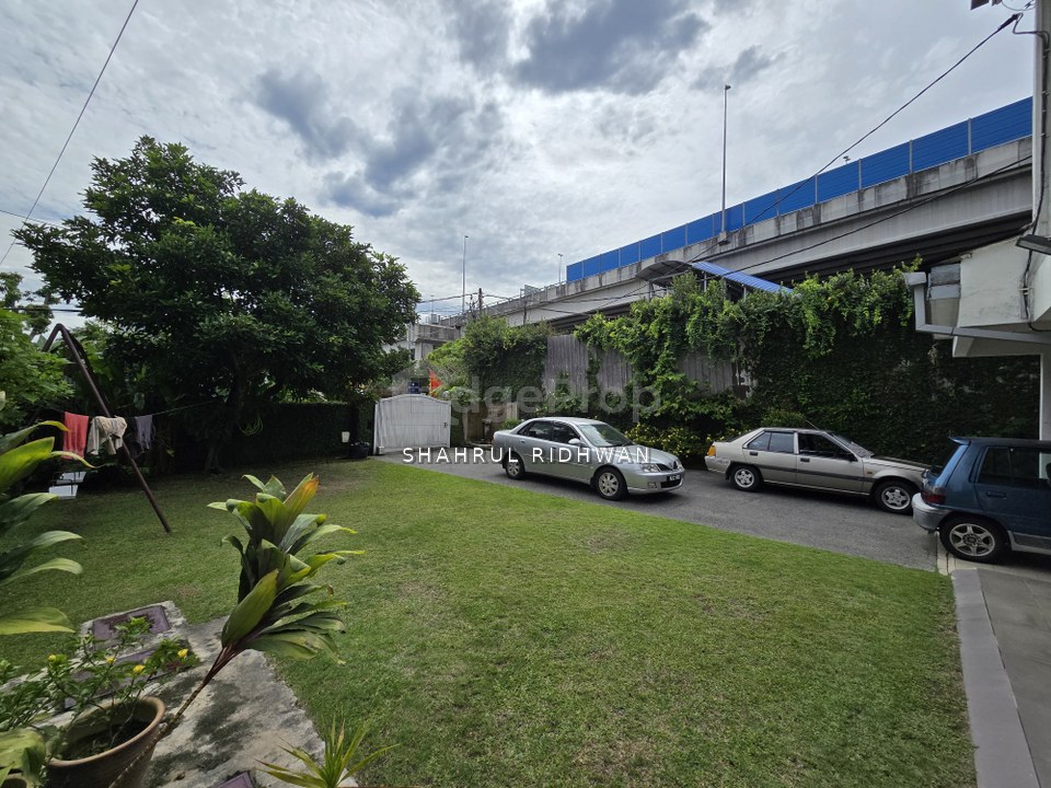 Rare 2-Storey Bungalow in Ampang | Commercial Potential | 5,500 sq ft Land, Selangor, Ampang