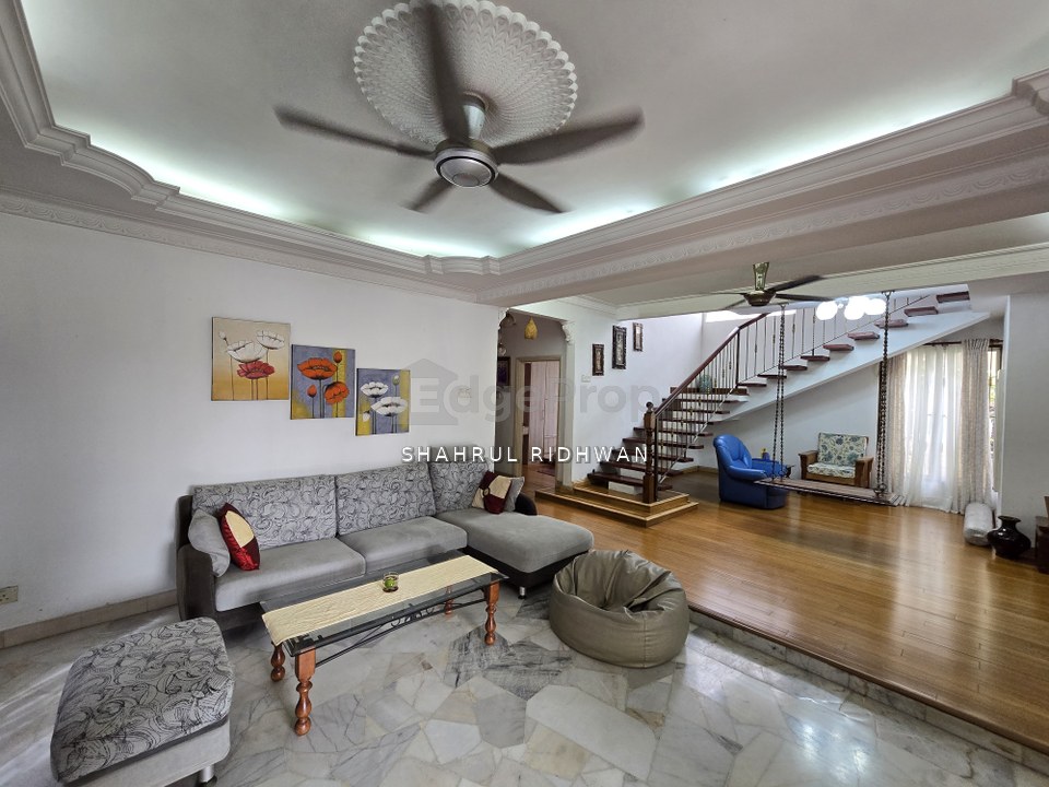 Rare 2-Storey Bungalow in Ampang | Commercial Potential | 5,500 sq ft Land, Selangor, Ampang