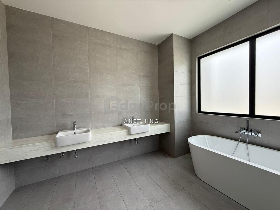 Cheapest 2 Storey Park Villa For Sale, Selangor, Telok Panglima Garang